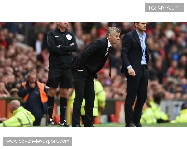 切尔西高位压迫到位，失误随即产生